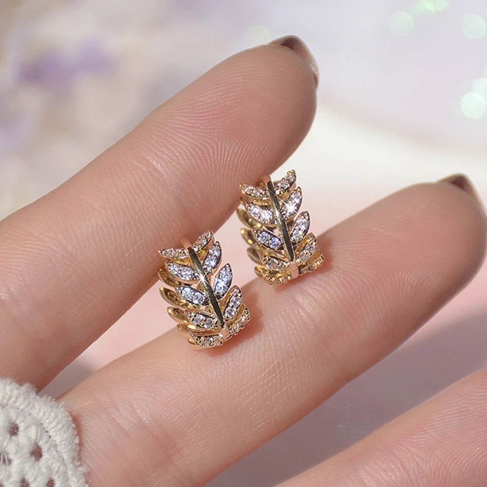 14k gold plated Cubic Zirconia Earrings - Picture 6 of 8